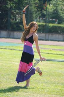 Sinem Kobal feet photo thumbnail