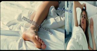 Sinem Kobal feet photo thumbnail