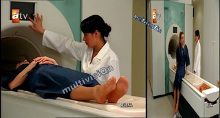 Sinem Kobal feet photo thumbnail