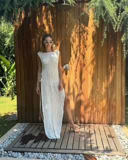 Sinem Kobal feet photo thumbnail