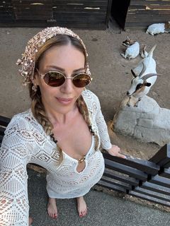 Sinem Kobal feet photo 8