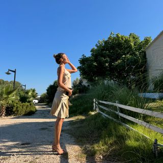 Sinem Kobal feet photo 1