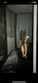 Sinem Özgür feet photo thumbnail