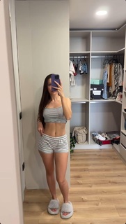 Sinem Özgür feet photo thumbnail