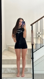 Sinem Özgür feet photo thumbnail