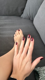 Sinem Özgür feet photo thumbnail