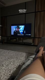 Sinem Özgür feet photo thumbnail