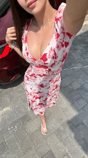 Sinem Özgür feet photo thumbnail