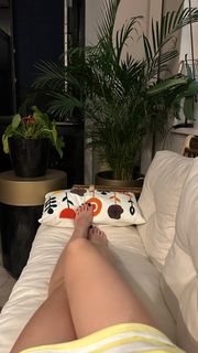 Sinem Özgür feet photo thumbnail