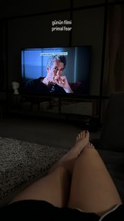 Sinem Özgür feet photo thumbnail