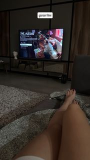Sinem Özgür feet photo thumbnail