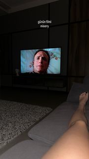 Sinem Özgür feet photo thumbnail