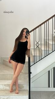 Sinem Özgür feet photo thumbnail