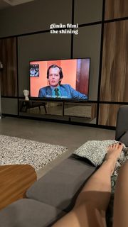 Sinem Özgür feet photo thumbnail