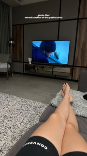 Sinem Özgür feet photo thumbnail