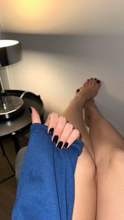 Sinem Özgür feet photo 6