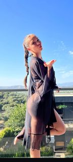 Sinem Özgür feet photo 16