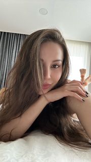 Sinem Özgür feet photo 14