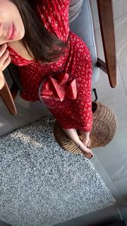 Sinem Özgür feet photo 4