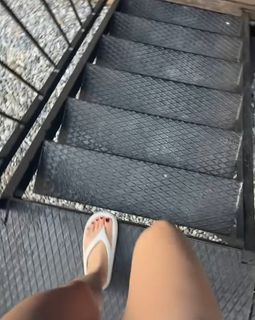 Sinem Özgür feet photo 12