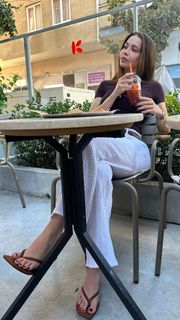 Sinem Özgür feet photo 14