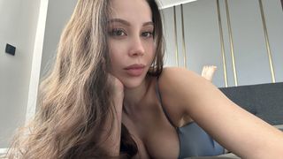 Sinem Özgür feet photo 2