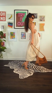 Sinem Ünsal feet photo thumbnail