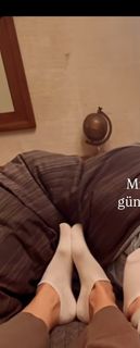 Sinem Ünsal feet photo thumbnail