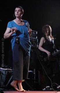 Sinéad O'Connor feet photo 3