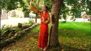 Sinéad O'Connor feet photo 16