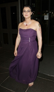 Sinéad O'Connor feet photo 2