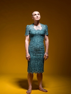 Sinéad O'Connor feet photo 14