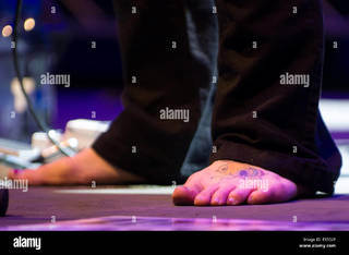 Sinéad O'Connor feet photo 11