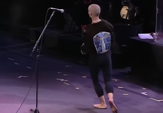 Sinéad O'Connor feet photo 4