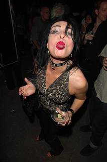 Siouxsie Sioux feet photo 4