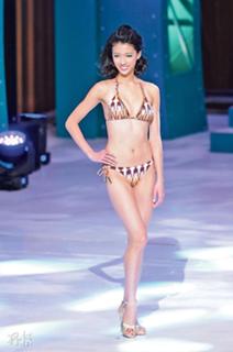 Sisley Choi feet photo 14