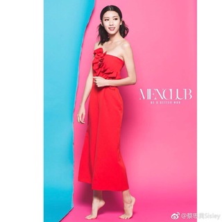 Sisley Choi feet photo 6
