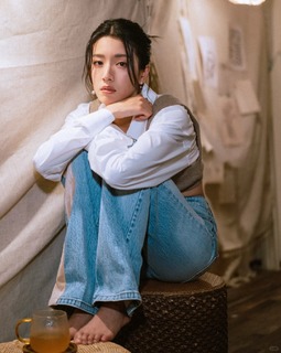 Sisley Choi feet photo 12