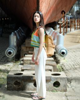 Sisley Choi feet photo 10