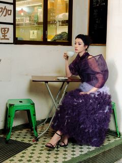 Sisley Choi feet photo 8