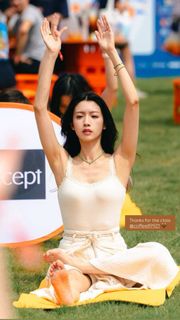 Sisley Choi feet photo 17