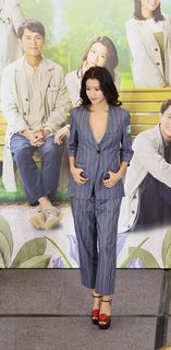 Sisley Choi feet photo 8