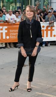 Sissy Spacek feet photo thumbnail