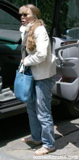 Sissy Spacek feet photo thumbnail