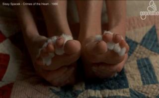 Sissy Spacek feet photo thumbnail