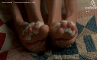 Sissy Spacek feet photo thumbnail