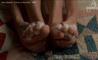 Sissy Spacek feet photo thumbnail