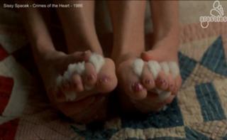 Sissy Spacek feet photo thumbnail