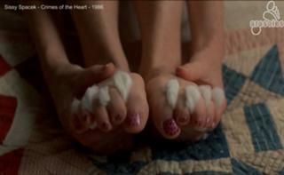 Sissy Spacek feet photo thumbnail