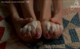 Sissy Spacek feet photo thumbnail